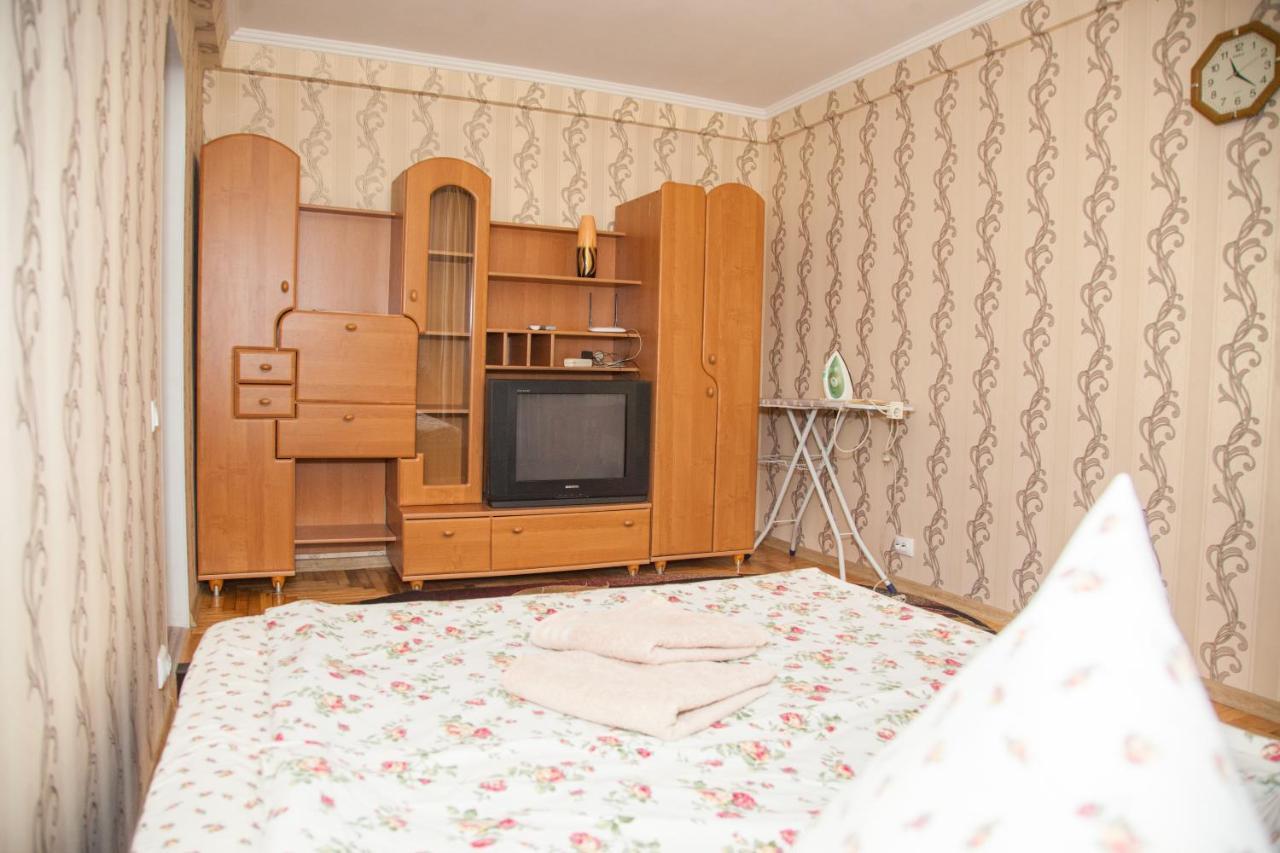 1 Room Apart On Str. Ukrainskaya 34 Zaporizhia 外观 照片